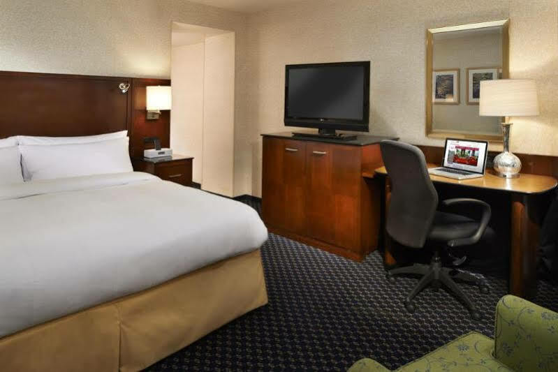 Minneapolis Marriott Southwest Minnetonka Exterior photo